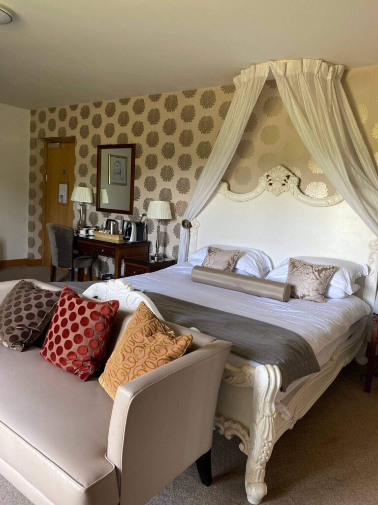 junior-suite-in-hotel-Bicester